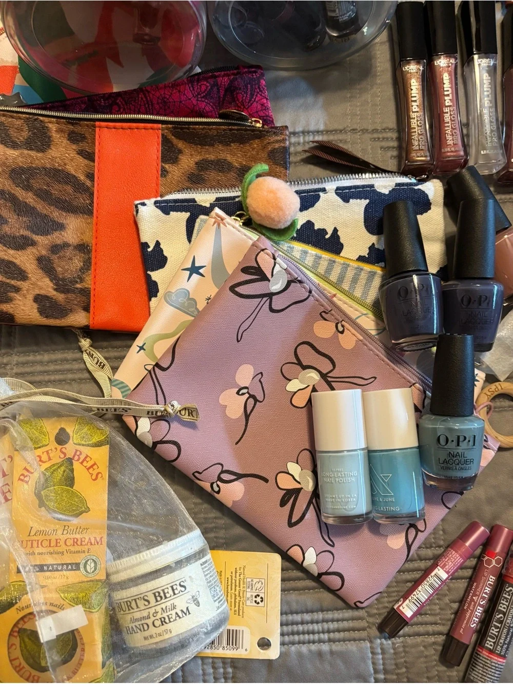 10 piece Lot of Assorted Makeup Products & Brands~read description~All New